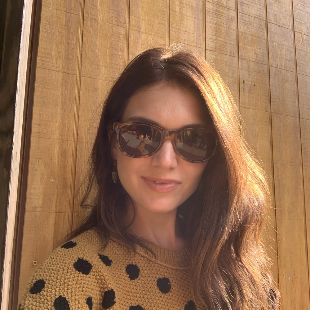 Meet your Posher, Julie